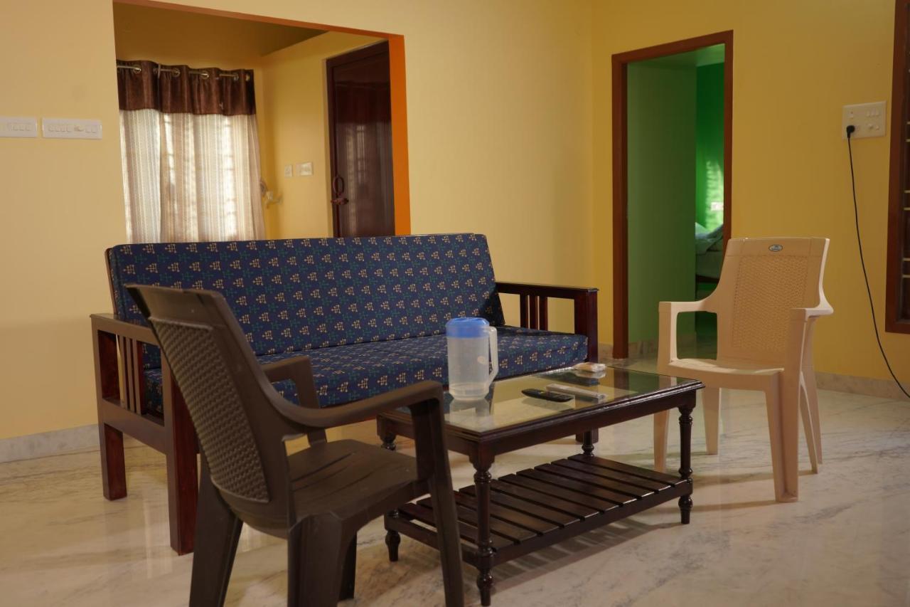 Ssk Home Stay Pondicherry Esterno foto