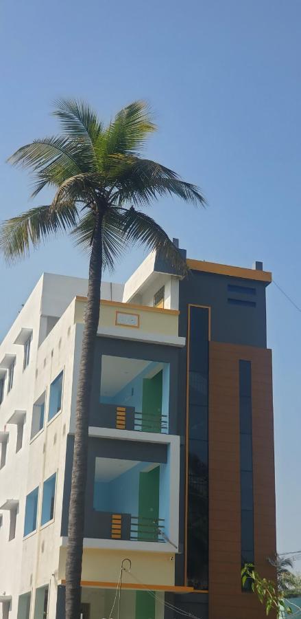 Ssk Home Stay Pondicherry Esterno foto